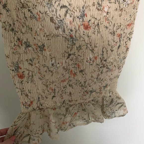 Cream and floral ruched dress - Picture 5 of 6